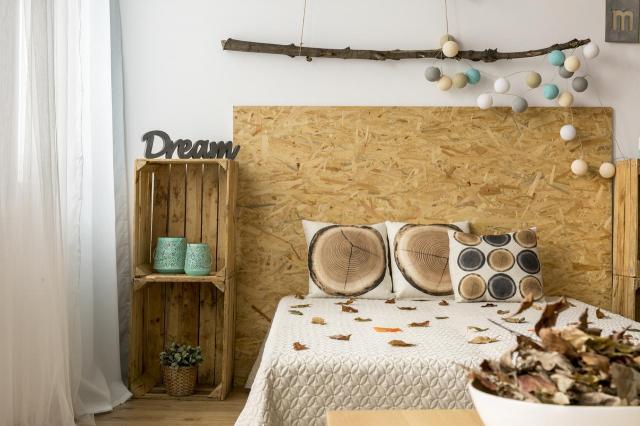 Sypialnia w stylu skandynawskim - jak urządzić?